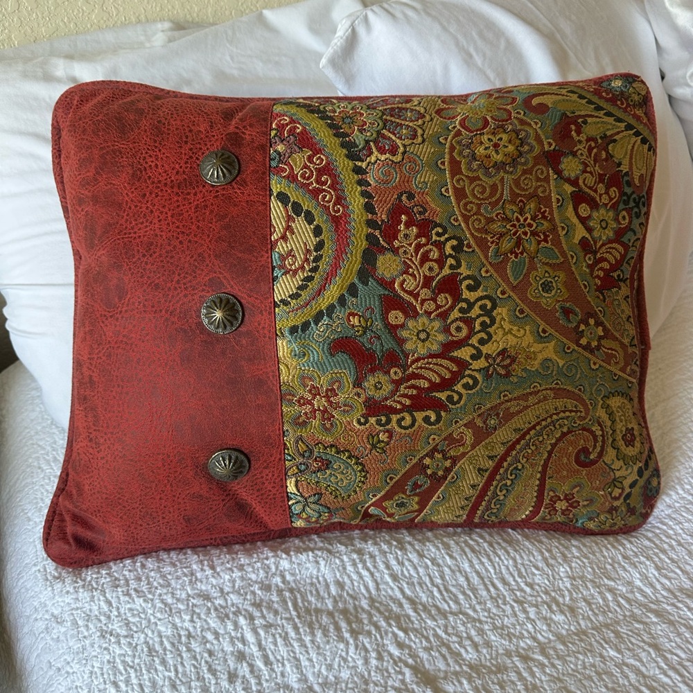Elegant Paisley Accent Pillow with Button Detail